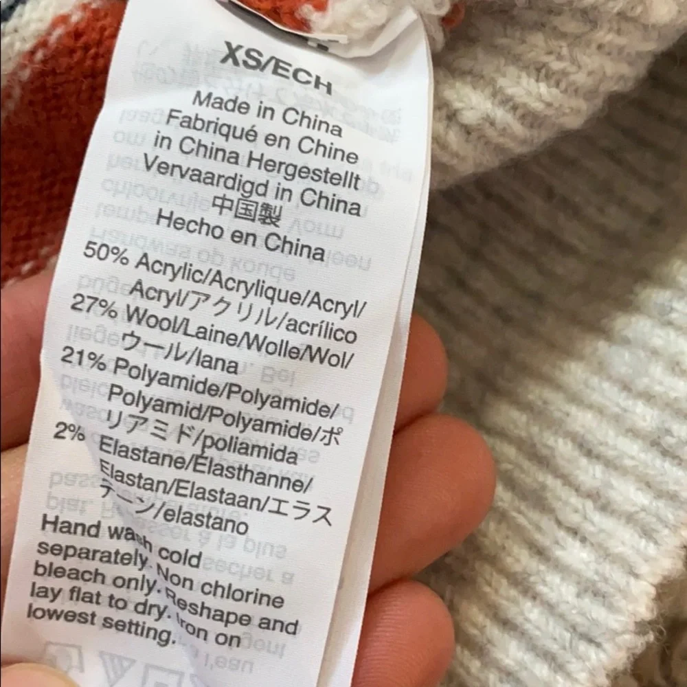 Madewell Striped Westgate V-Neck Coziest Yarn Sweater - Picture 6 of 8